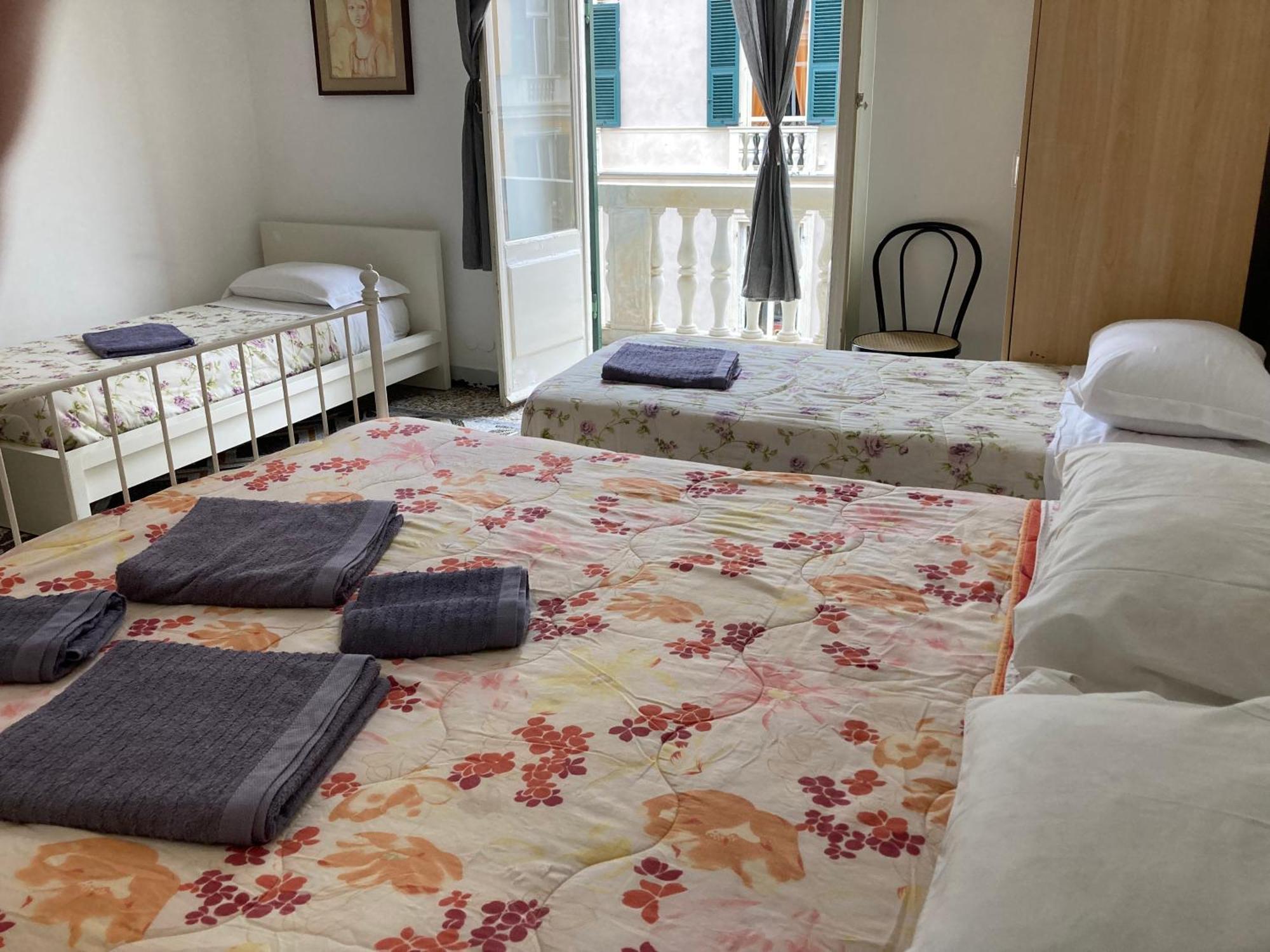 Guest House Roma Genoa Exterior photo